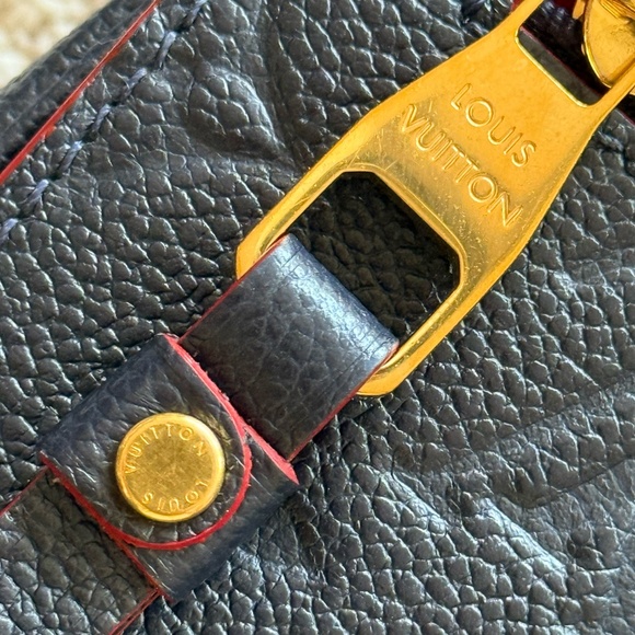 Authentic Louis Vuitton Pochette Metis in Marine Rouge Empriente Leather. EUC - Picture 8 of 16